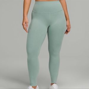 COPY - Lululemon Wunder train contour fit high rise tight, 28 in inseam , size 2